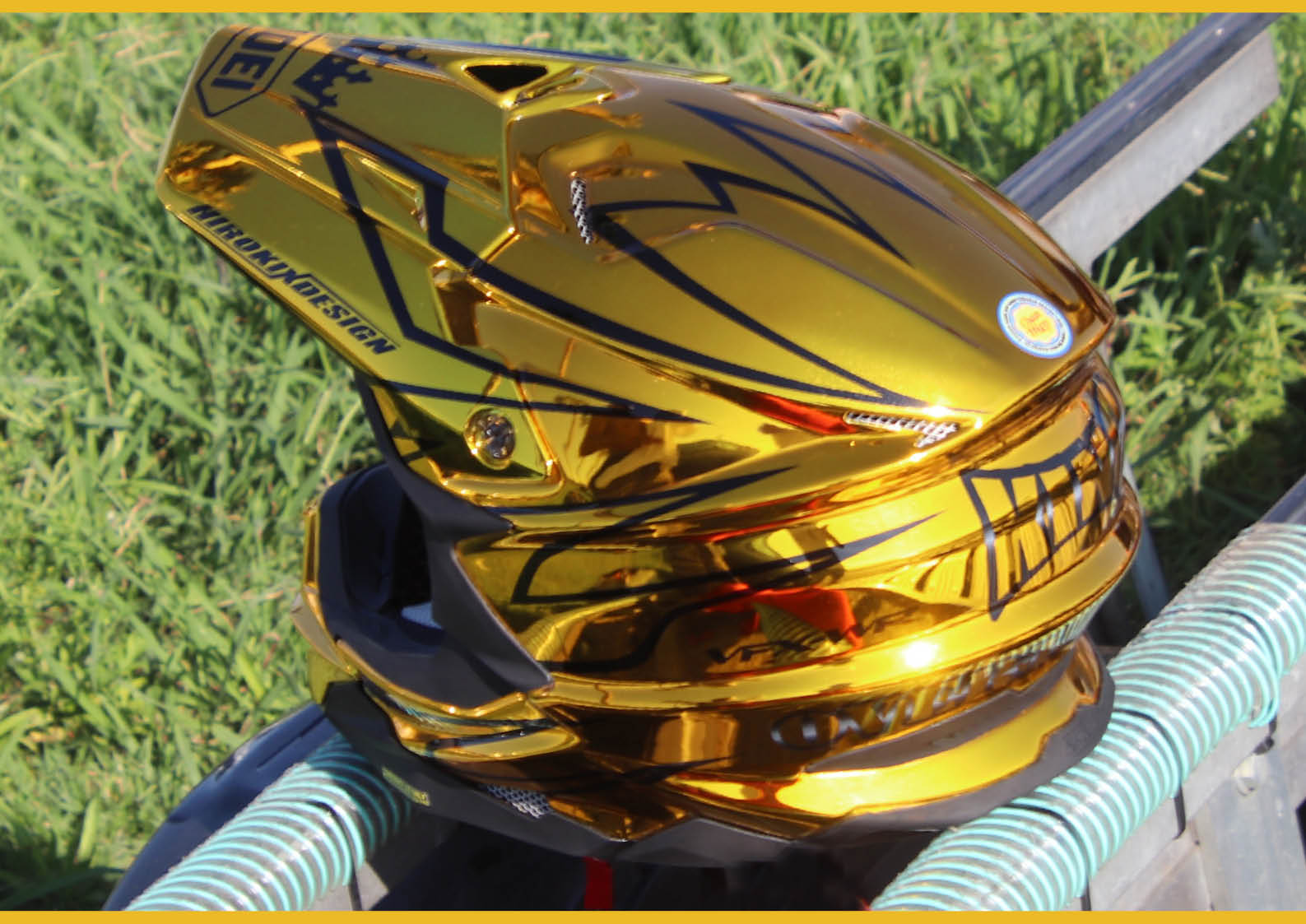 今、一番トレンドなヘルメットペイント ジェットスキー（水上バイク）｜ワールドジェットスポーツマガジン